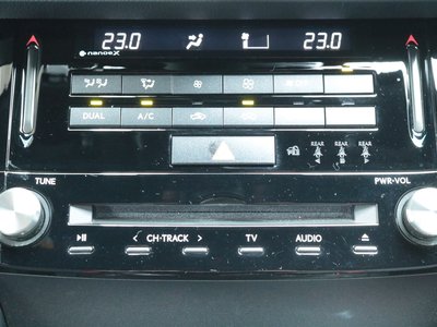 2022 Lexus IS thumbnail 18