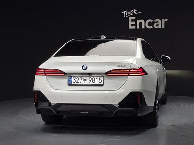2024 BMW 5 SERIES 照片 4