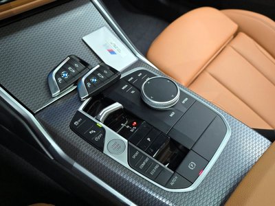 2025 BMW 3 SERIES — фото 9
