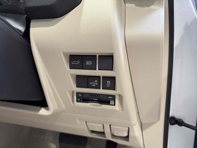 TOYOTA LAND CRUISER - 10