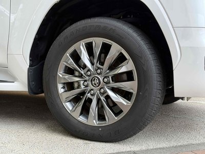 TOYOTA LAND CRUISER - 6