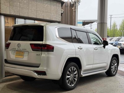 TOYOTA LAND CRUISER - 3