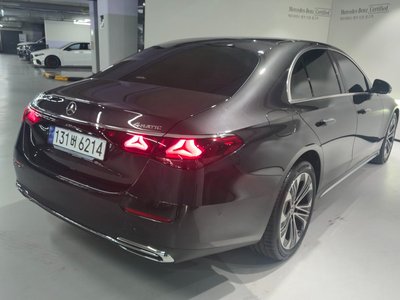 MERCEDES-BENZ E-CLASS - 3