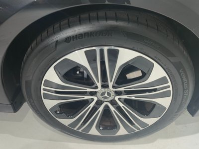 MERCEDES-BENZ E-CLASS - 6