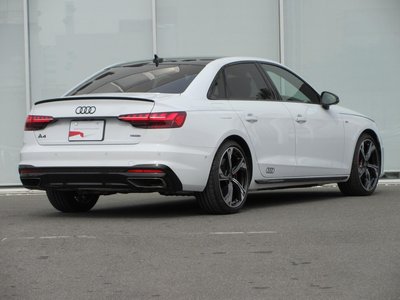 AUDI A4 - 9