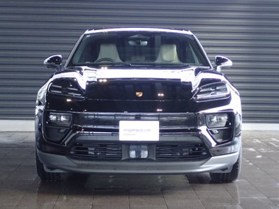 PORSCHE MACAN - 2