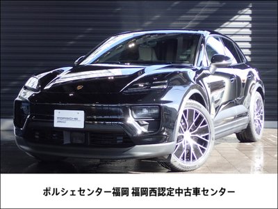PORSCHE MACAN - 1