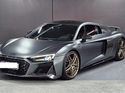 AUDI R8 - 1