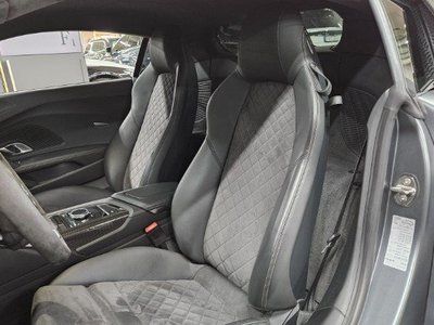 AUDI R8 - 4
