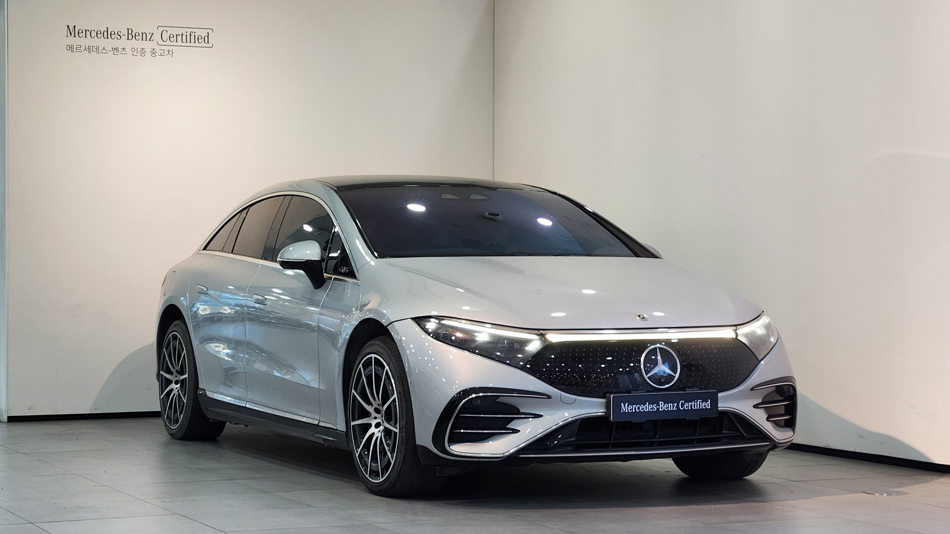 MERCEDES-BENZ EQS - View 1