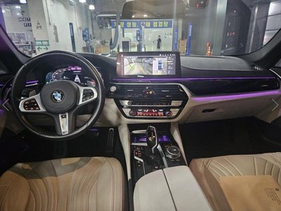 2021 BMW 5 SERIES 照片 4