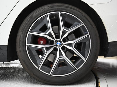 2024 BMW 5 SERIES — фото 6