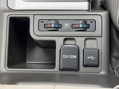 TOYOTA LAND CRUISER PRADO - 7