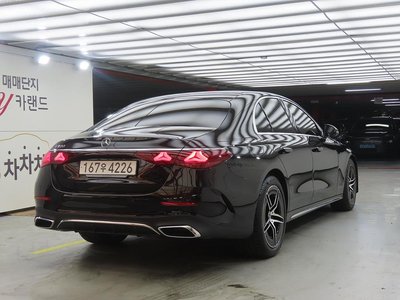 صورة 3 لـ 2025 Mercedes-BENZ E-CLASS