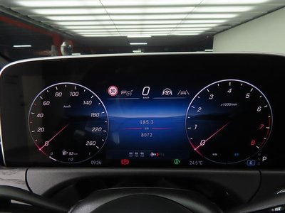صورة 9 لـ 2025 Mercedes-BENZ E-CLASS