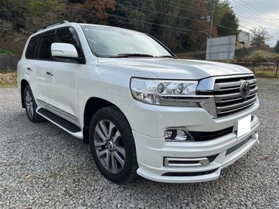 TOYOTA LAND CRUISER 200