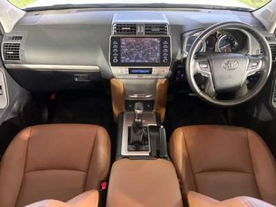 TOYOTA LAND CRUISER PRADO - 2