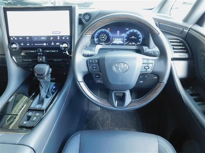 2023 Toyota ALPHARD — фото 5
