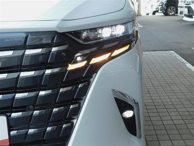 2023 Toyota ALPHARD thumbnail 38