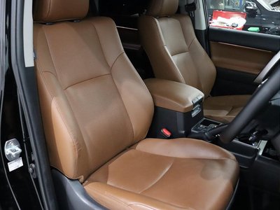 TOYOTA LAND CRUISER PRADO - 9