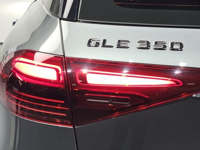صورة 10 لـ 2025 Mercedes-BENZ GLE