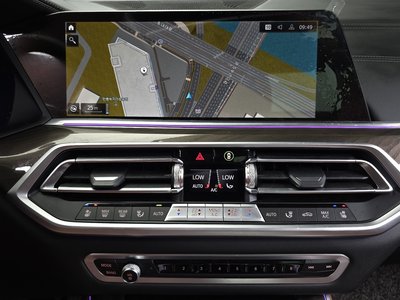 2022 BMW X5 — миниатюра 14