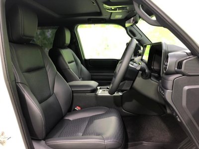 TOYOTA LAND CRUISER 250 - 4