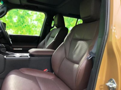 TOYOTA LAND CRUISER 250 - 7