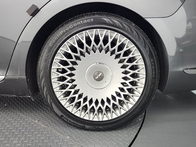 2019 Genesis G90 photo 8