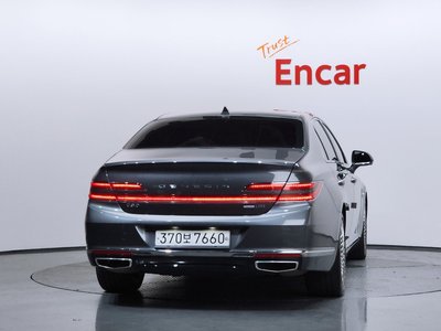 2019 Genesis G90 photo 4