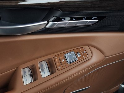 2019 Genesis G90 缩略图 26