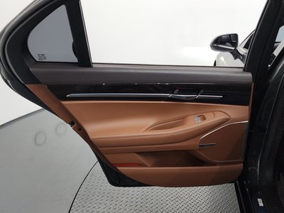 2019 Genesis G90 缩略图 15