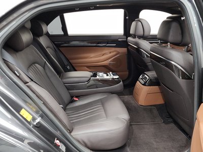 2019 Genesis G90 缩略图 17