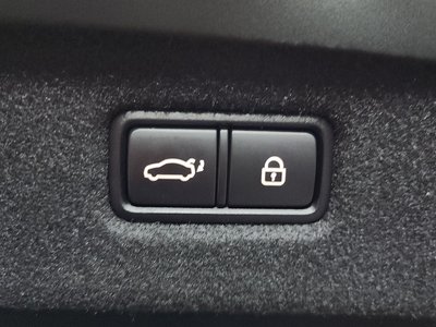2019 Genesis G90 缩略图 24