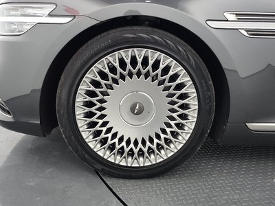 2019 Genesis G90 photo 6