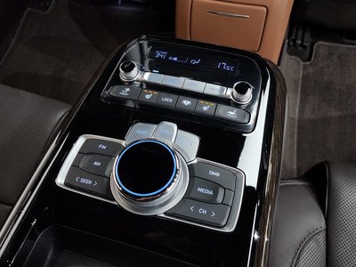 2019 Genesis G90 缩略图 32