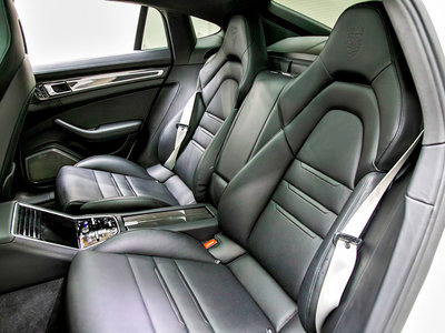 2020 Porsche PANAMERA 缩略图 12
