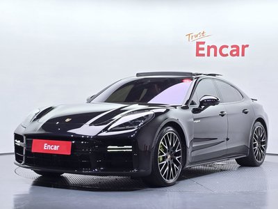 PORSCHE PANAMERA - 1