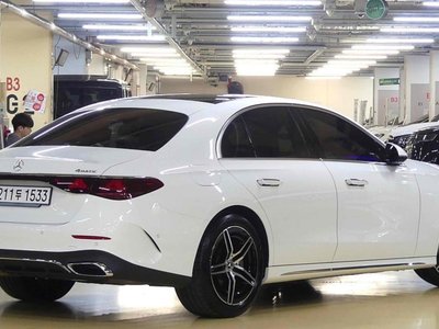 MERCEDES-BENZ E-CLASS - 4