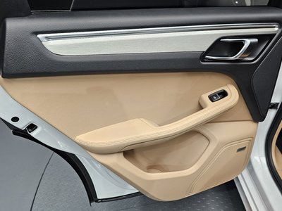 صورة مصغرة 15 لـ 2022 Porsche MACAN