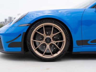 PORSCHE 911 - 6