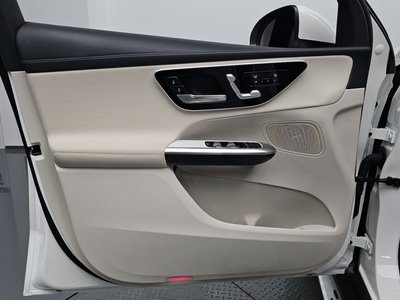 صورة مصغرة 14 لـ 2024 Mercedes-BENZ GLC