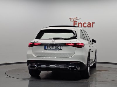 2024 Mercedes-BENZ GLC — фото 4
