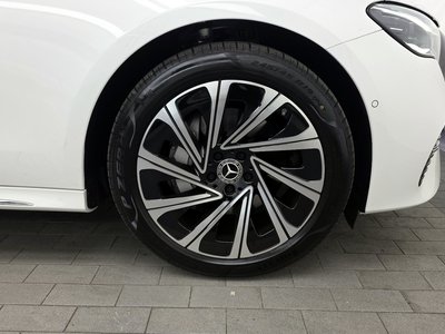 MERCEDES-BENZ E-CLASS - 6