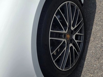 صورة 4 لـ 2024 Porsche PANAMERA