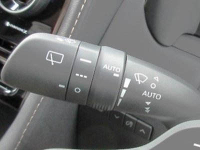 TOYOTA ALPHARD - 10