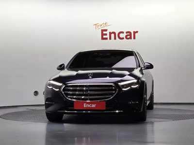 MERCEDES-BENZ E-CLASS - 2