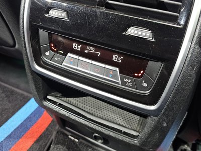 2020 BMW X6 — миниатюра 23