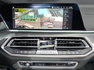 2020 BMW X6 — миниатюра 20