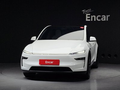 TESLA MODEL Y - 2